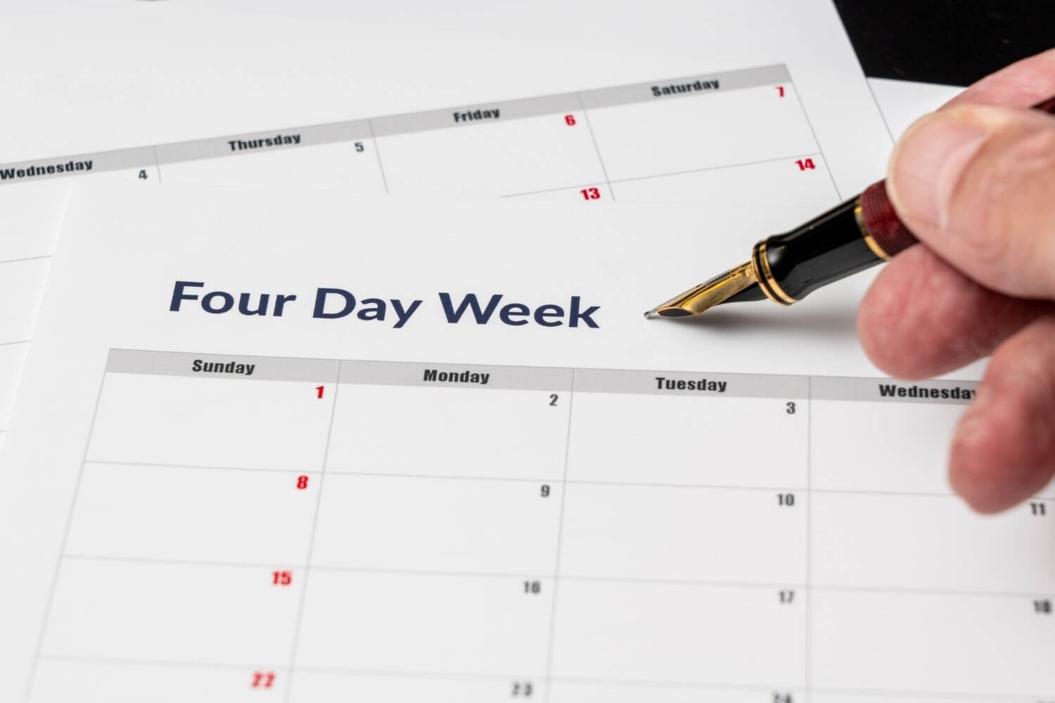 Calendar with a 4-day working week