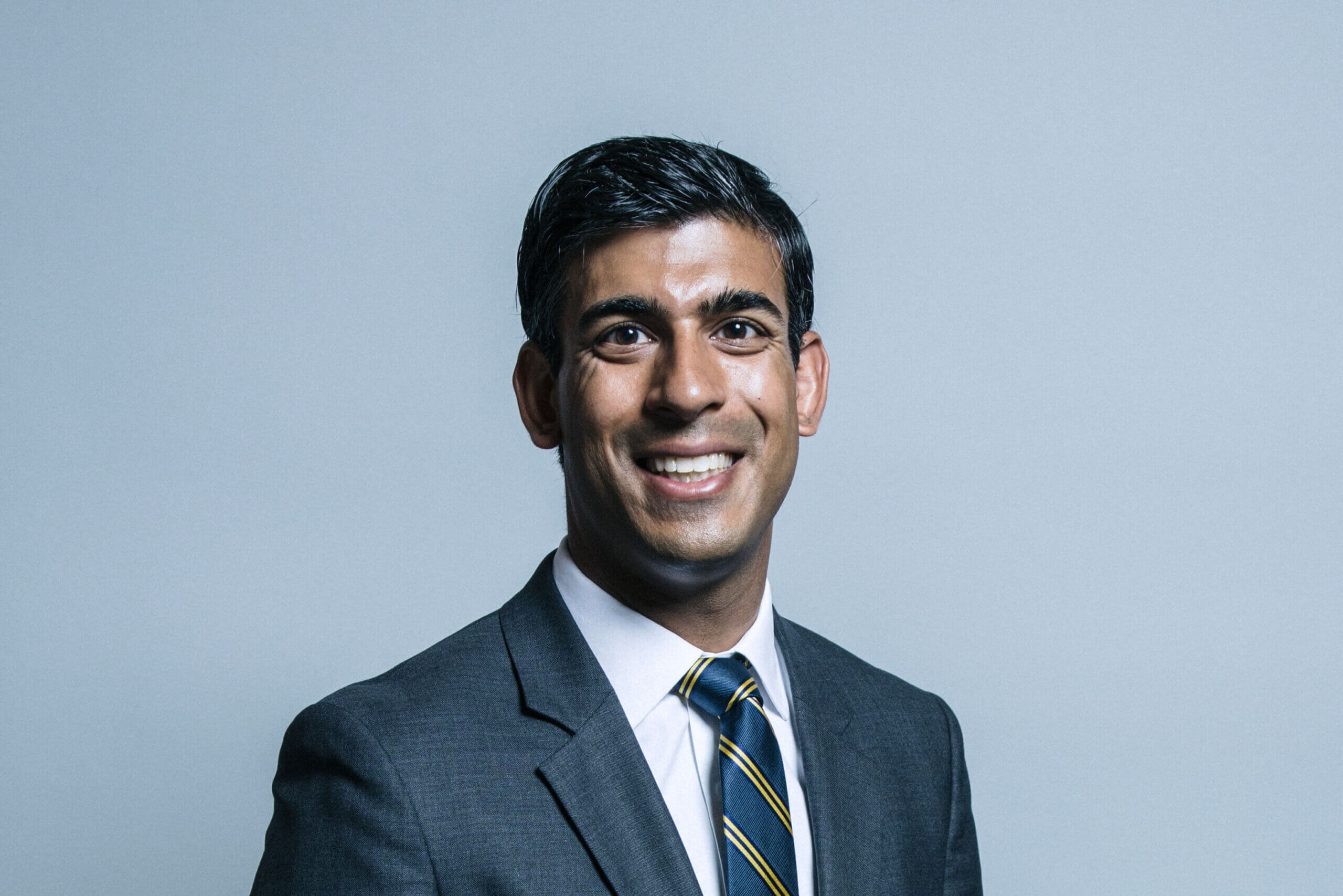 Official portrait of Rishi Sunak